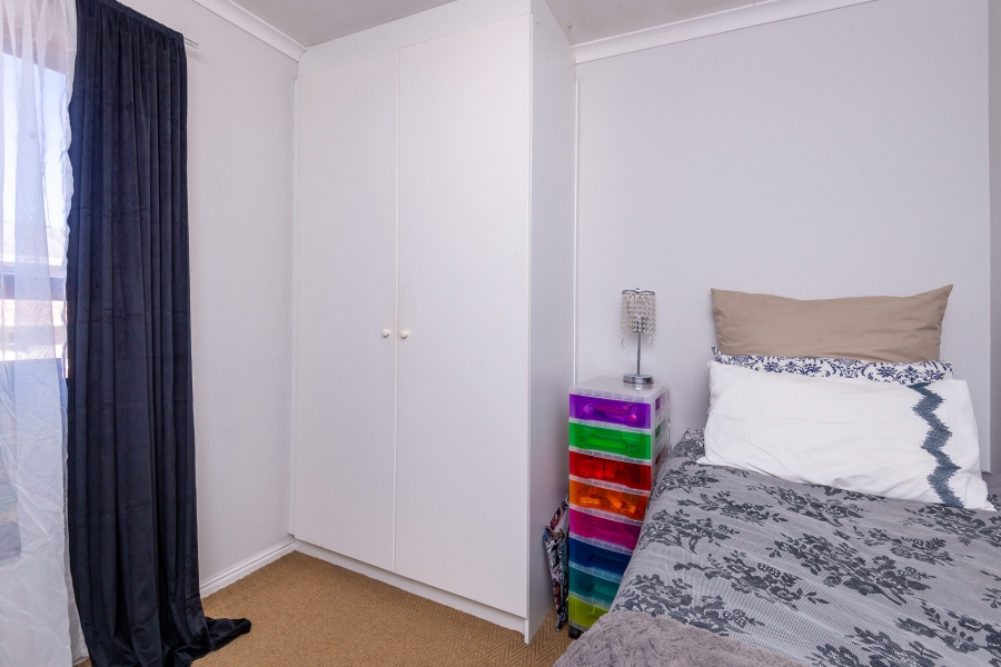 To Let 3 Bedroom Property for Rent in Kenilworth Western Cape